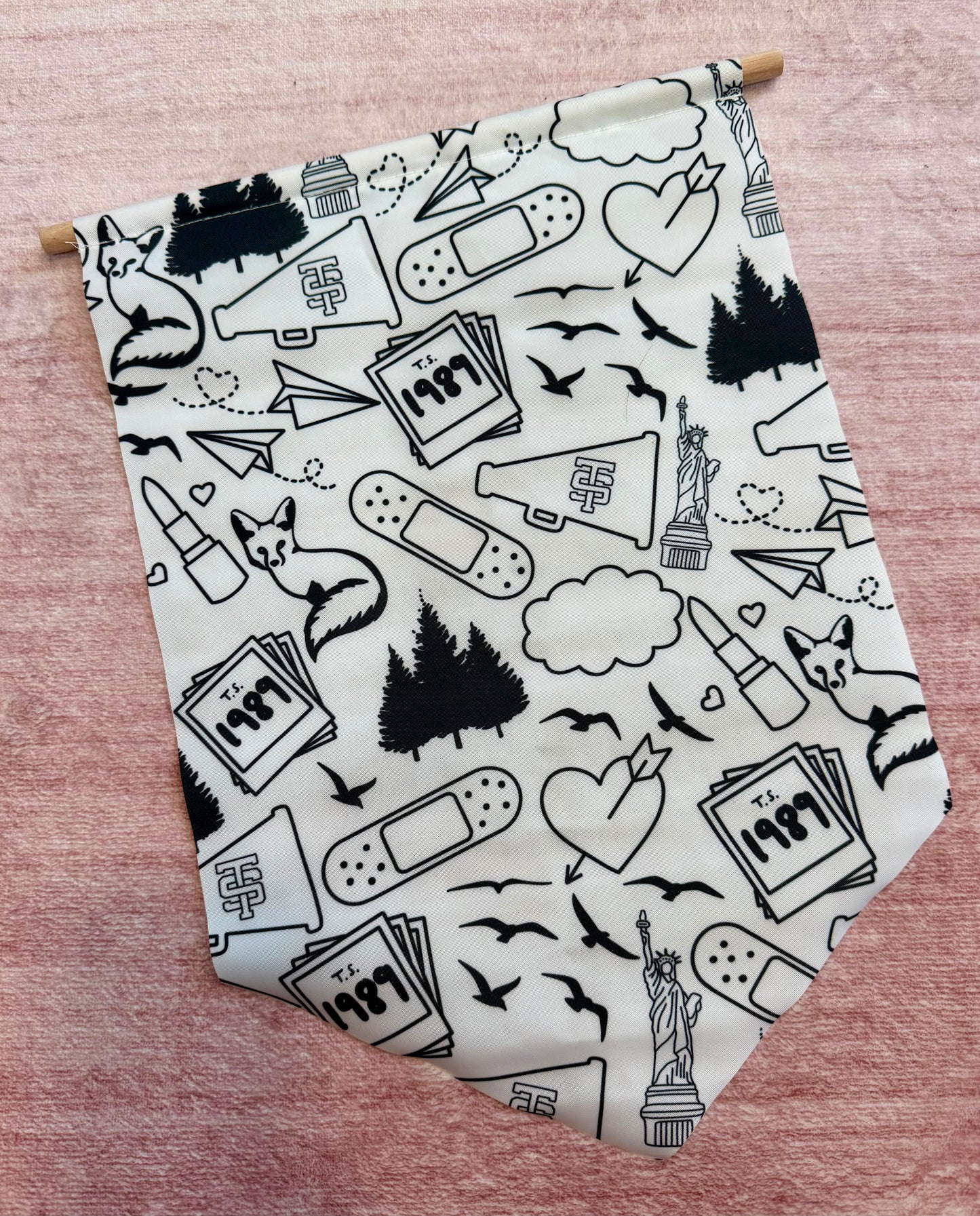 Album 5 Pin Banner