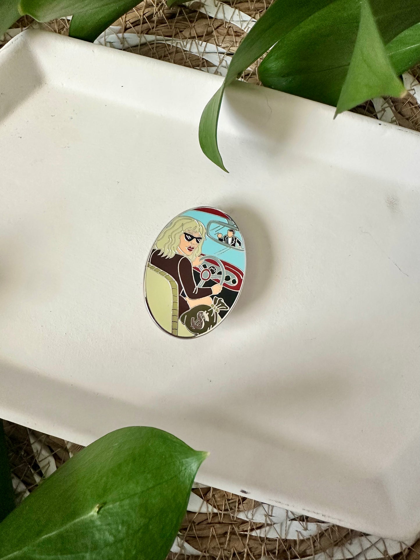 MONEY IN THE BAG PIN