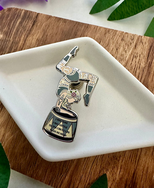 WAOLOM Circus Pin