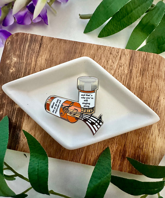 WAOLOM Pills Pin