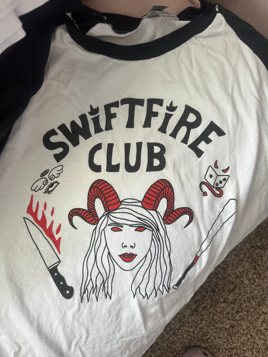 Swift Fire Club - size 3XL